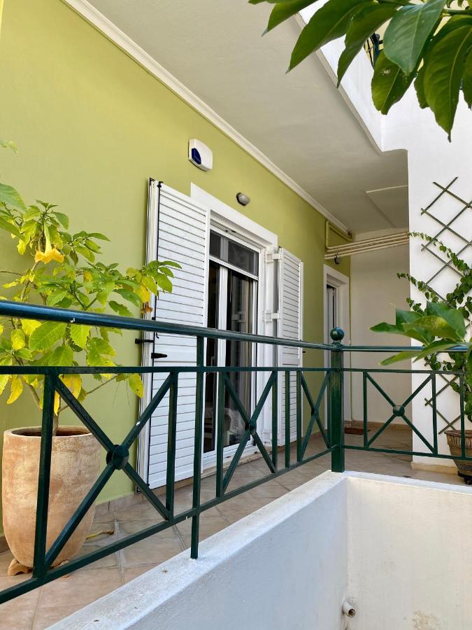 Dimitris Place Near Athens Airport Koropíon Dış mekan fotoğraf